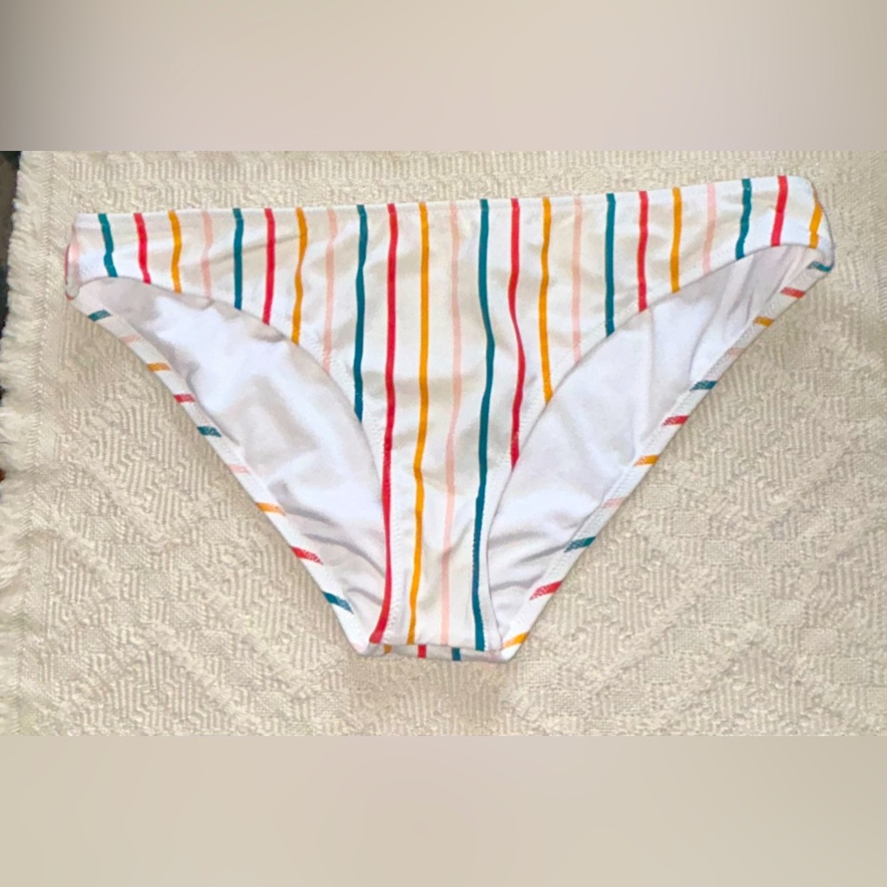 👙Shade & Shore White Striped Cheeky Bikini Bottom, Size Med